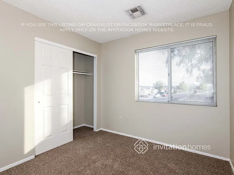 429 W Renee Dr — Photo 7