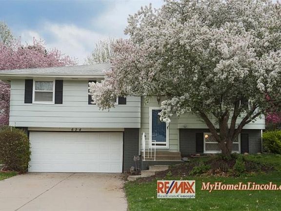 2nd image of 624 Rockhurst Dr