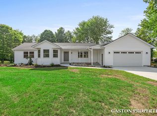 6433 Alaska Ave SE, Alto, MI 49302