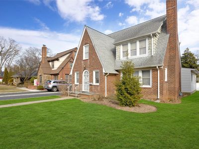 85 Nelson Street, Farmingdale, NY, 11735