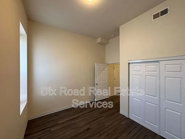 4200 Colerain Ave #103 — Photo 7