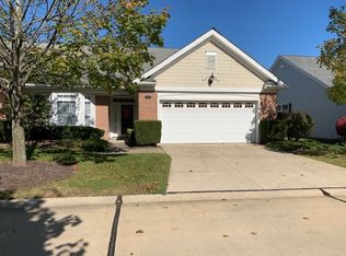 370 Rosebury Ct #50, Mayfield Heights, OH 44124