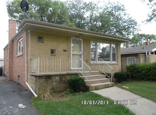 15215 Oak St, Dolton, IL 60419