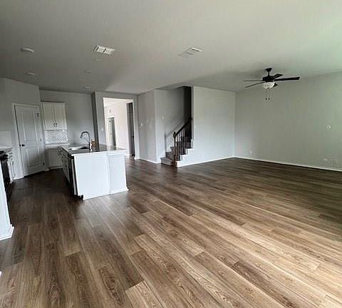 3rd image of 1409 Alleyton Ct