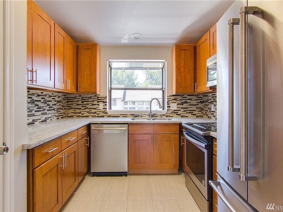 1st image of 1313 W James St APT 10