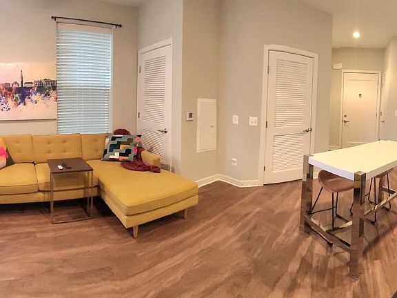 2nd image of 989 S Buchanan St Unit 209
