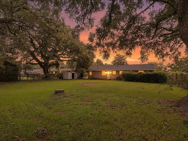 7231 Chapel St — Photo 32