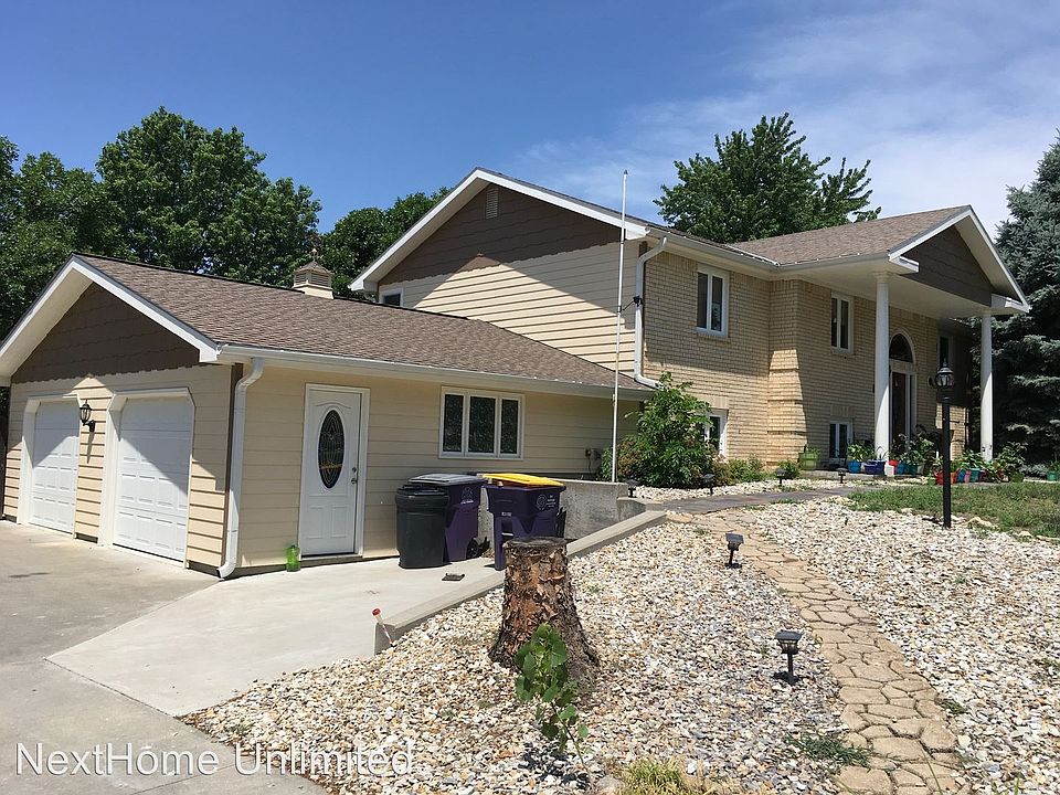2nd image of 7218 Rockwood Dr
