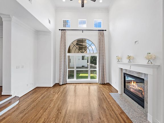 5th image of 2716 Sherwin St