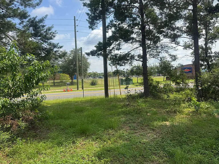316 Merlin Ct — Photo 38
