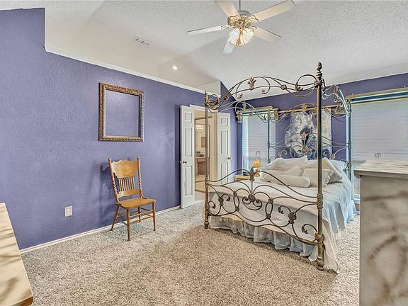 5th image of 1018 Olson Place Dr