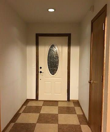 4th image of 805 N Ann St