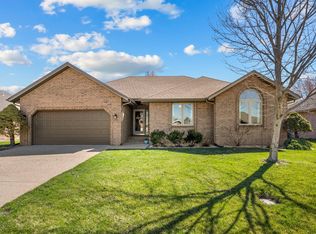 3652 S Swan Ave, Springfield, MO 65807