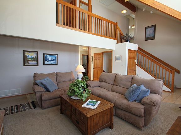 12183 Arnett Ranchliving 2