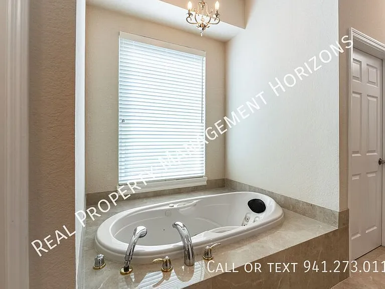 6914 Stanhope Pl — Photo 15