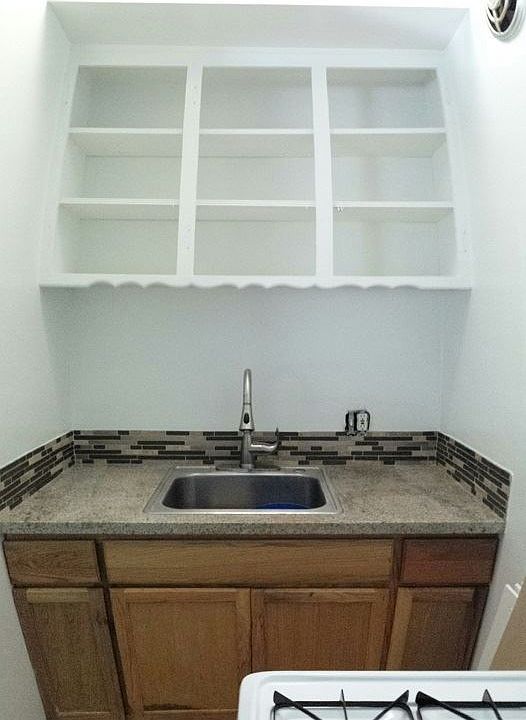 1st image of 1218 Armacost Ave APT 09