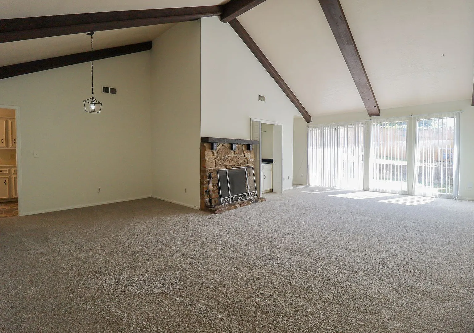 3914 / 3916 E 60th Pl Duplex — Photo 2