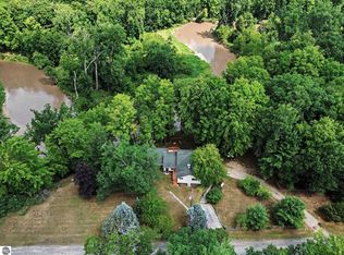 1620 N Michigan Rd, Omer, MI 48749
