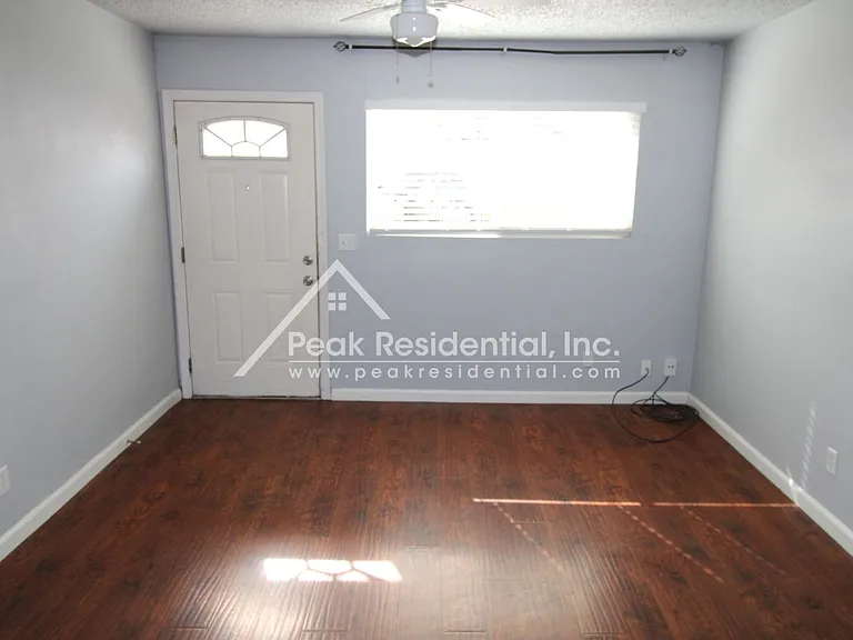 5914 Del Campo Ln — Photo 4