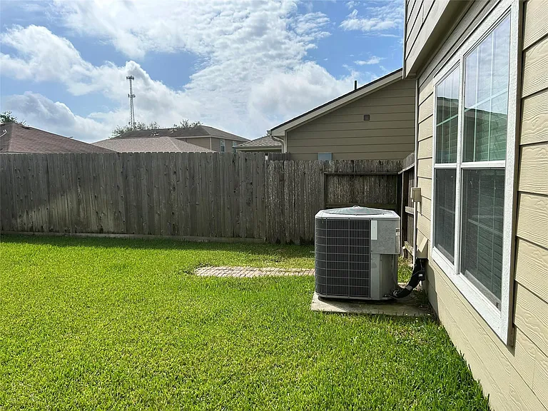 29314 Legends Bluff Dr — Photo 27