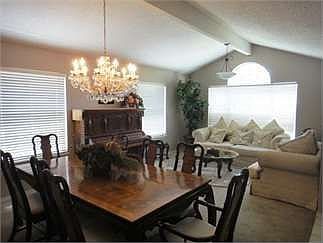 2nd image of 1912 Woodland Dr