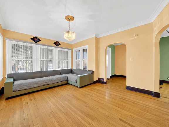 5th image of 6431 S Maplewood Ave