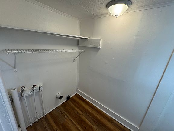 5th image of 125 Fain St