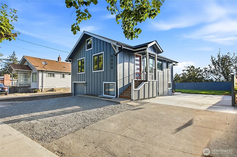 2nd image of 5908 Beacon Avenue S