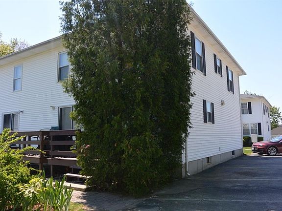 2nd image of 1138 Hartford Ave #1138