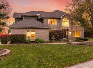 16800 Mallow Ridge Dr, Orland Park, IL