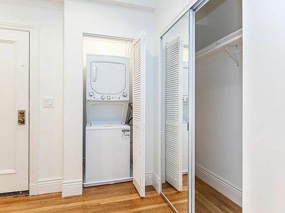 5th image of 657 Powell St #206
