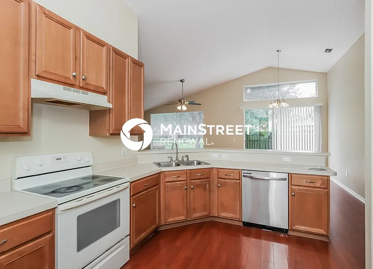 475 Sedgewood Cir — Photo 9