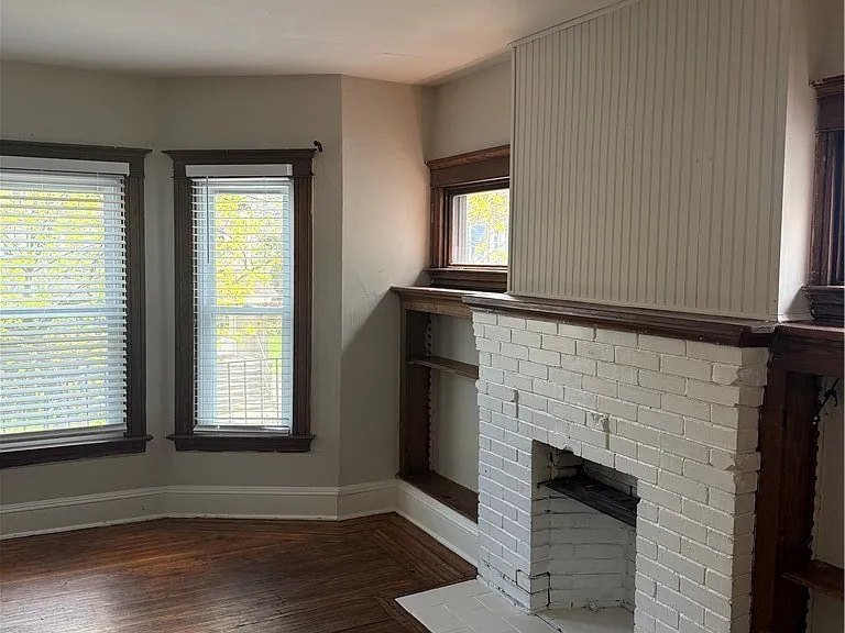 238 Oxford Ave #UPPER — Photo 8