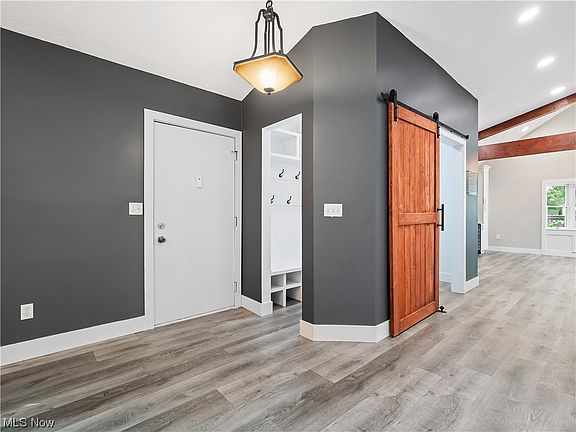 3rd image of 6537 Hersey Cir