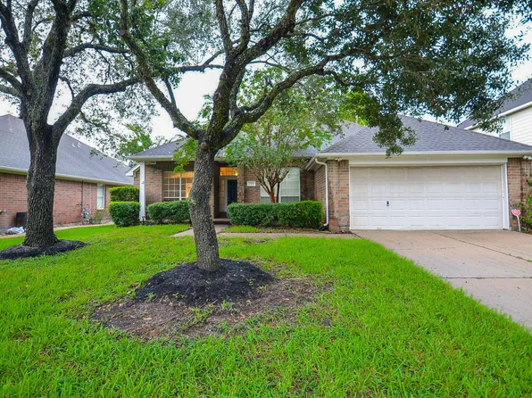 1350 Summer Terrace Dr, Sugar Land, TX 77479