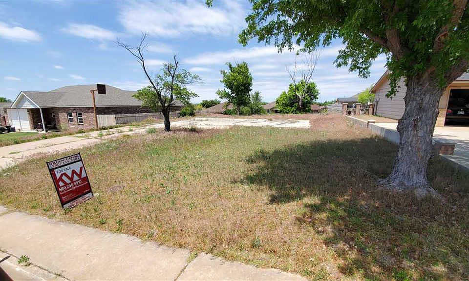 1st image of 2920 Cheyenne Dr