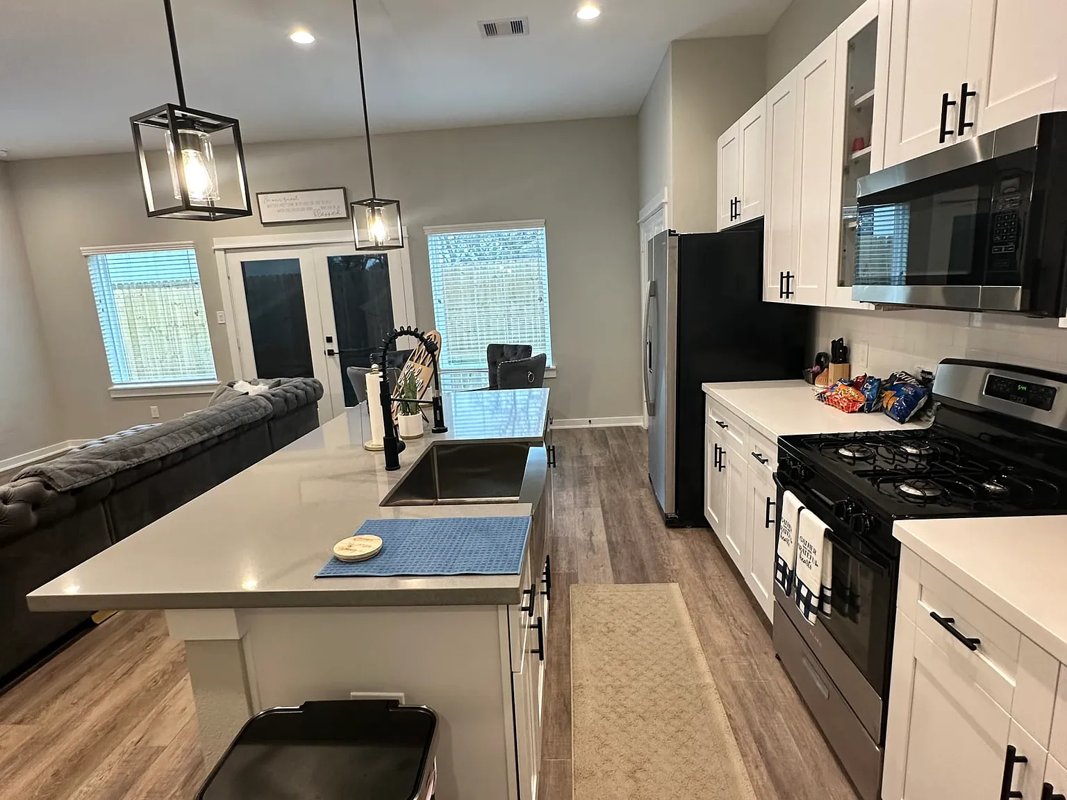 3 bed, $2,650 — Photo 4
