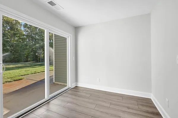 210 Limestone Point Dr — Photo 13