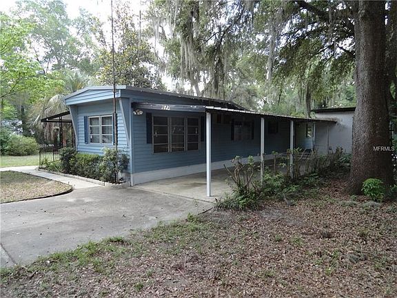 4th image of 202 W Lady Lake Blvd