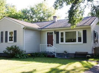 206 Balboa Dr, Springfield, MA 01119