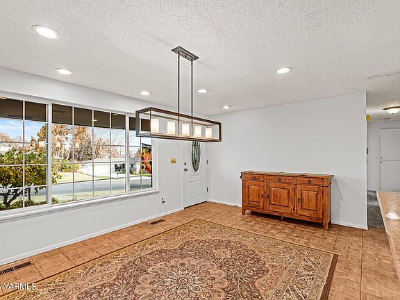 3rd image of 408 N 61st Ave