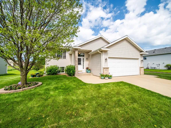 5187 56th Ave NW, Rochester, MN 55901