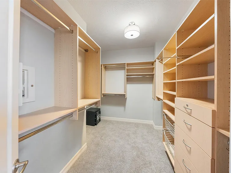 5450 Faircreek Ln — Photo 21
