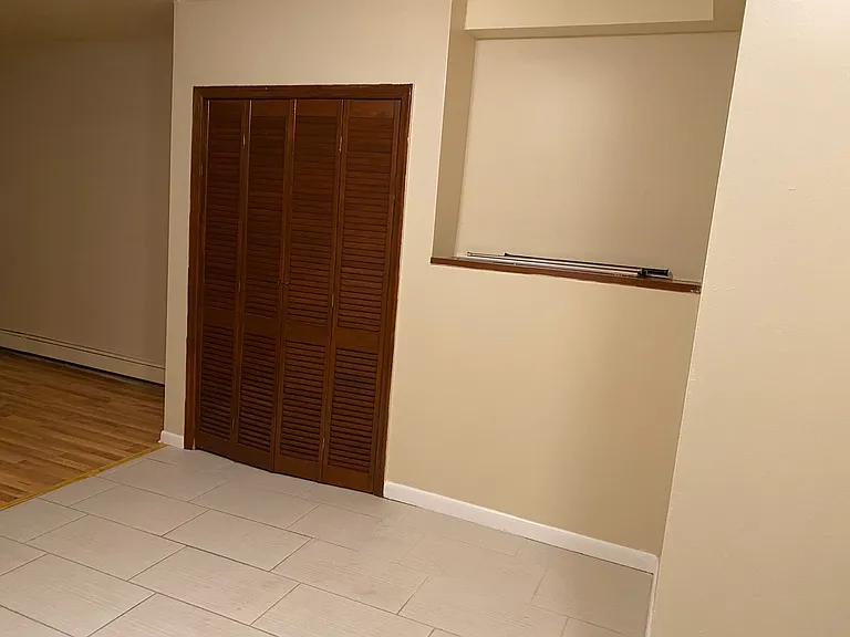307 Grove St #1 — Photo 7