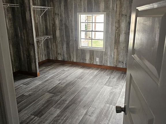 3rd image of 11601 Sir Lawrence Ct