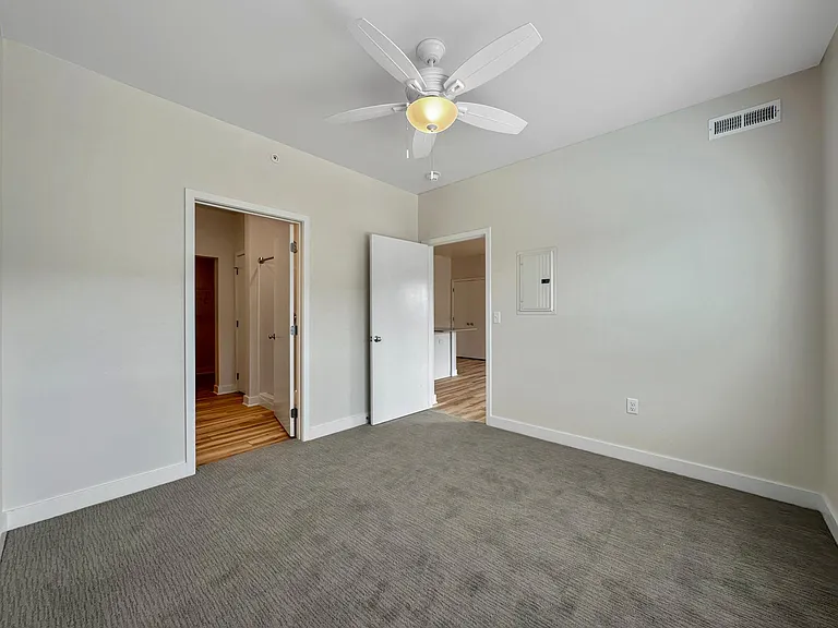 Stratford Pointe — Photo 79