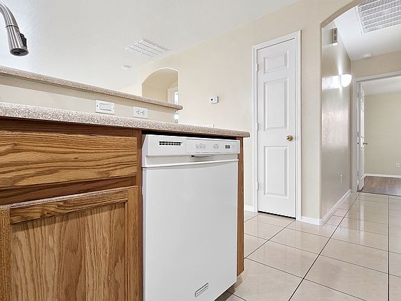 4th image of 632 S 152nd Ln