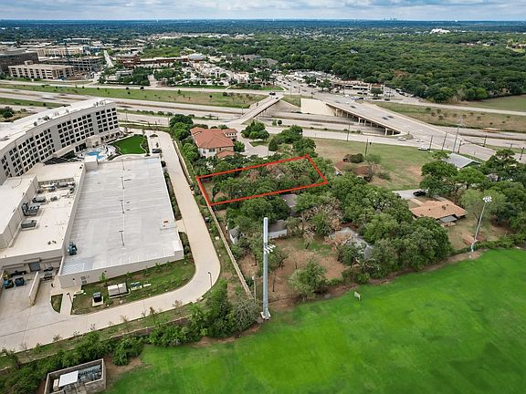 2nd image of 1075 Casey Ct