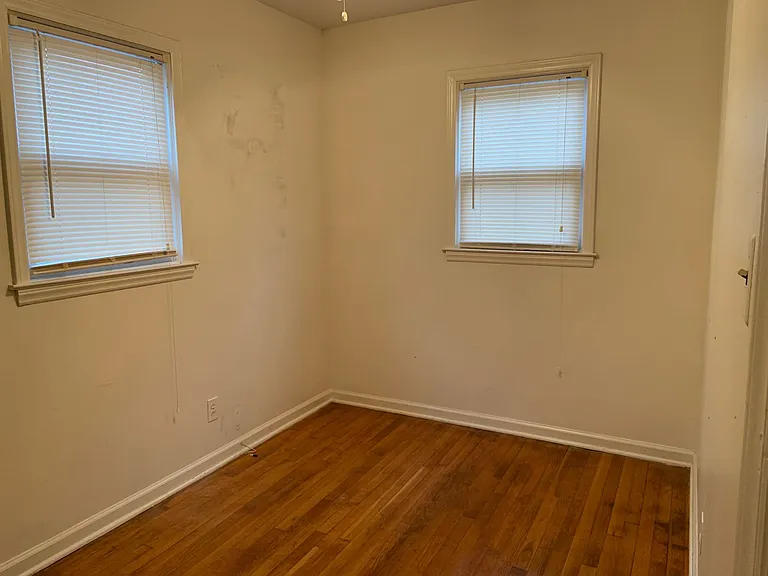 300 Lucerne St — Photo 8