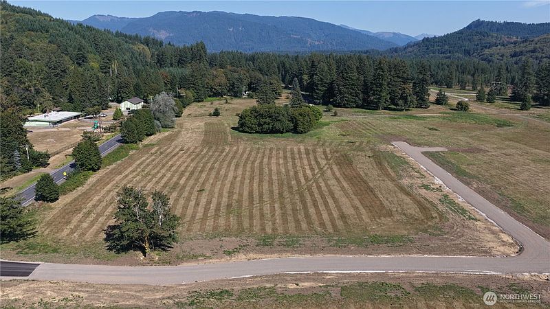 5th image of 151 Sawmill Road